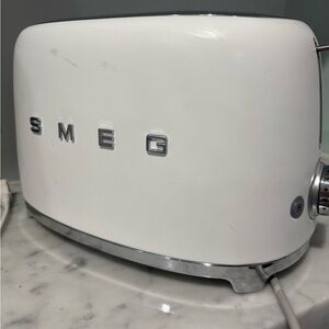 SMEG White Toaster